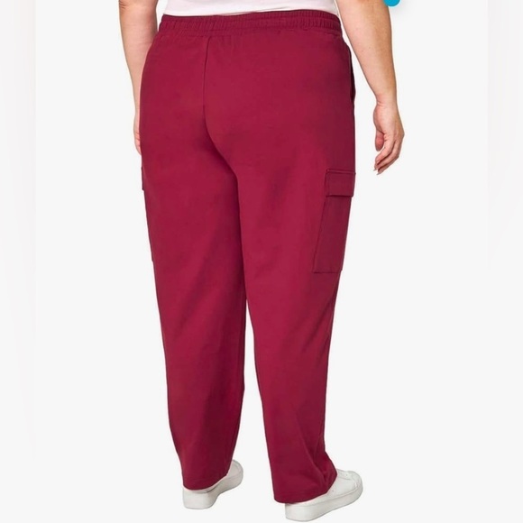 276. NWT Mondetta Ladies' Straight Leg Cargo Pant, Tibetan Red 3X Plus - Picture 3 of 5